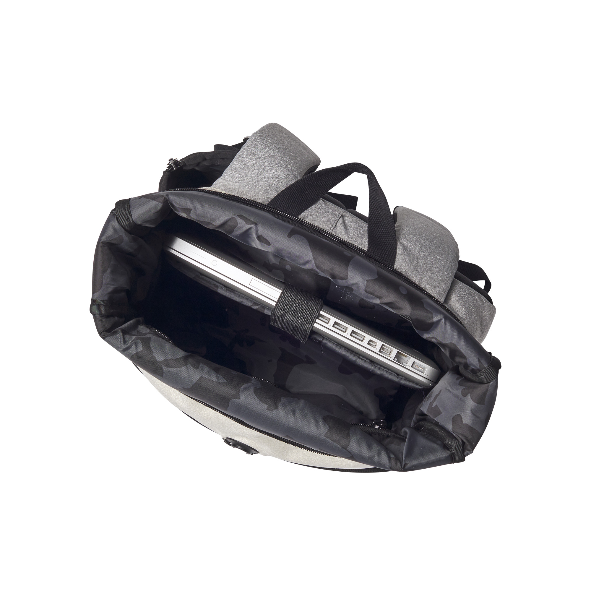 WR8023201_11_Lifestyle_Foldover_Backpack_GY_BU.png.high-res