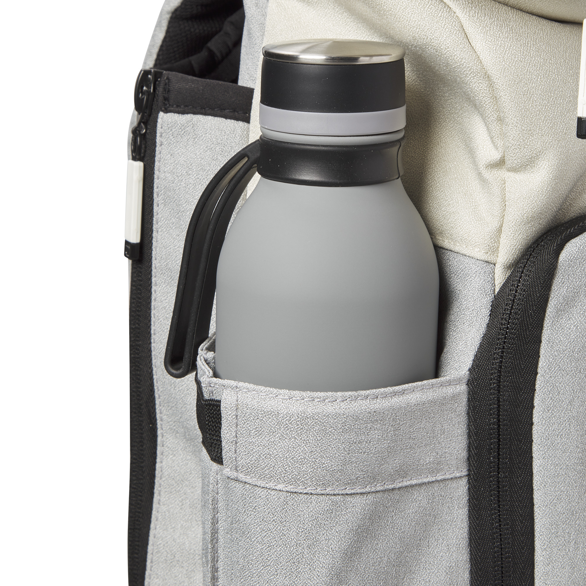 WR8023201_8_Lifestyle_Foldover_Backpack_GY_BU.png.high-res