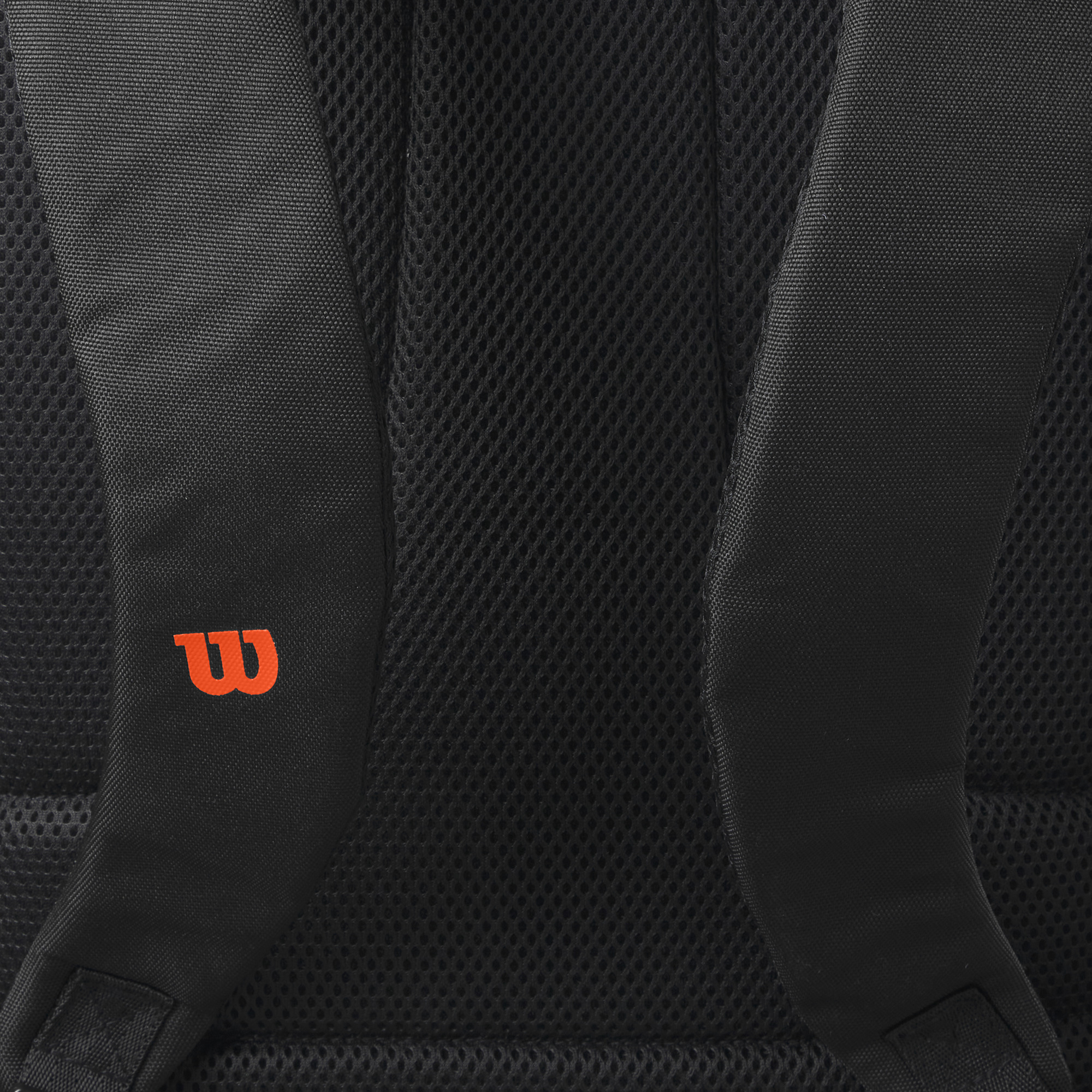 WR8032001_2_BLADE_SUPER_TOUR_BACKPACK_V9.png.high-res