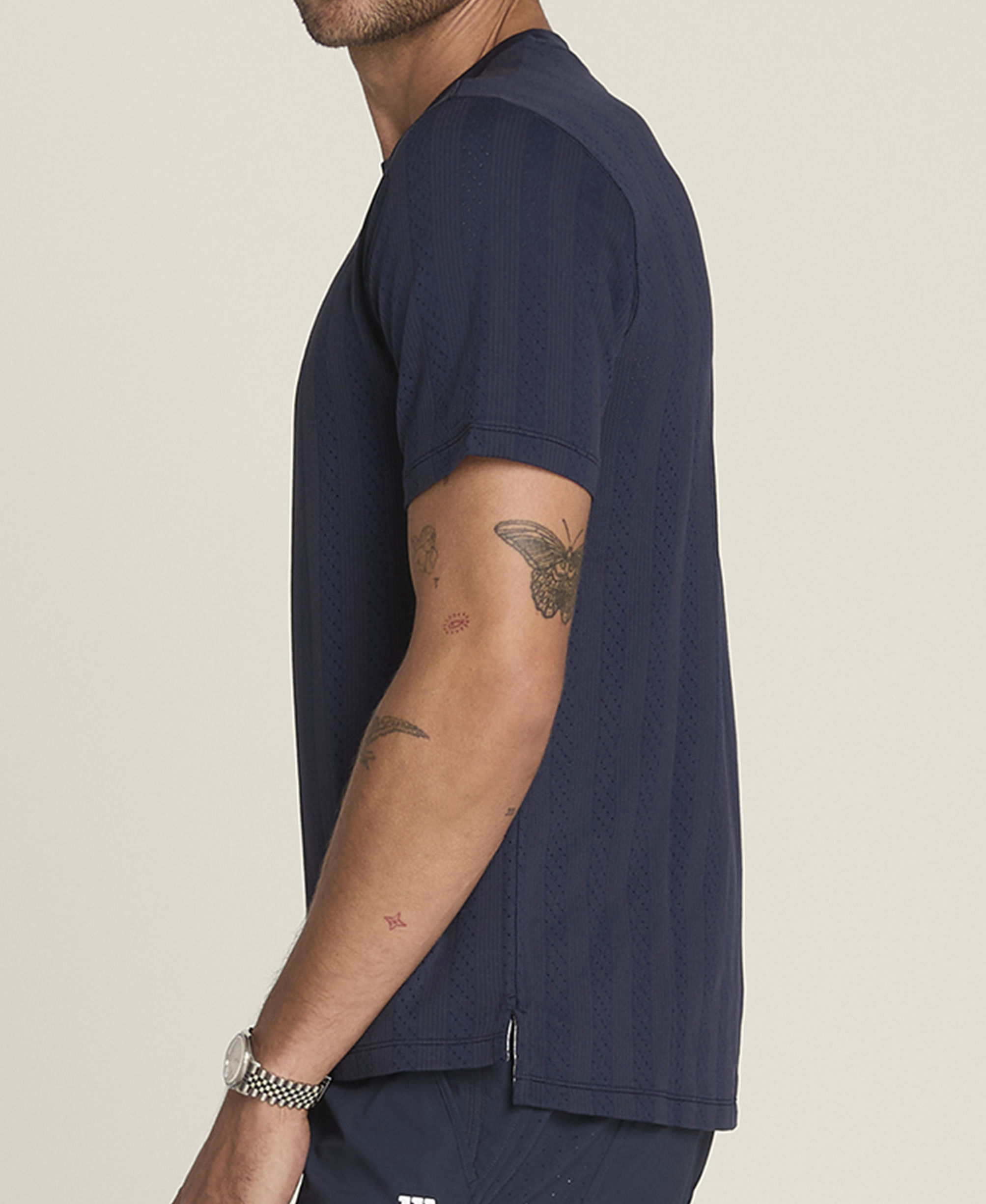 WM00474431DBC_48_GAME_POINT_SEAMLESS_TEE_M_DBC.png.high-res
