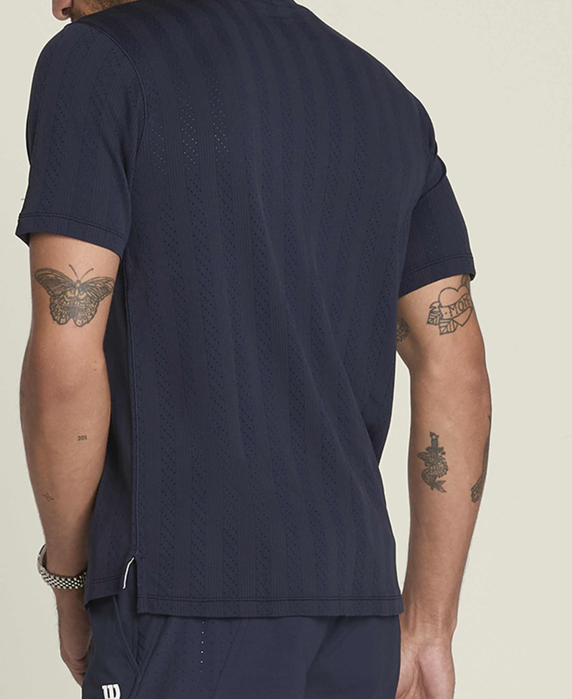WM00474431DBC_49_GAME_POINT_SEAMLESS_TEE_M_DBC.png.high-res