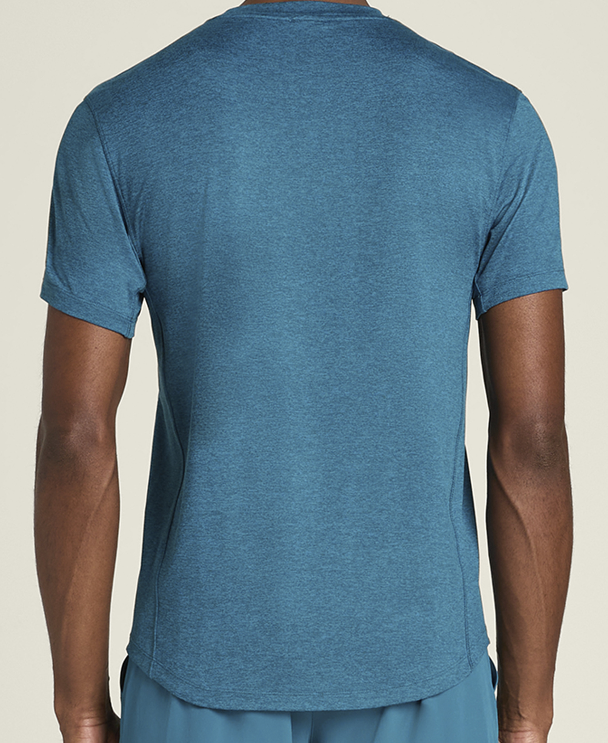 WM00011U050002_49_EVERYDAY_PERFORMANCE_TEE_M_LYONS_BLUE.png.high-res